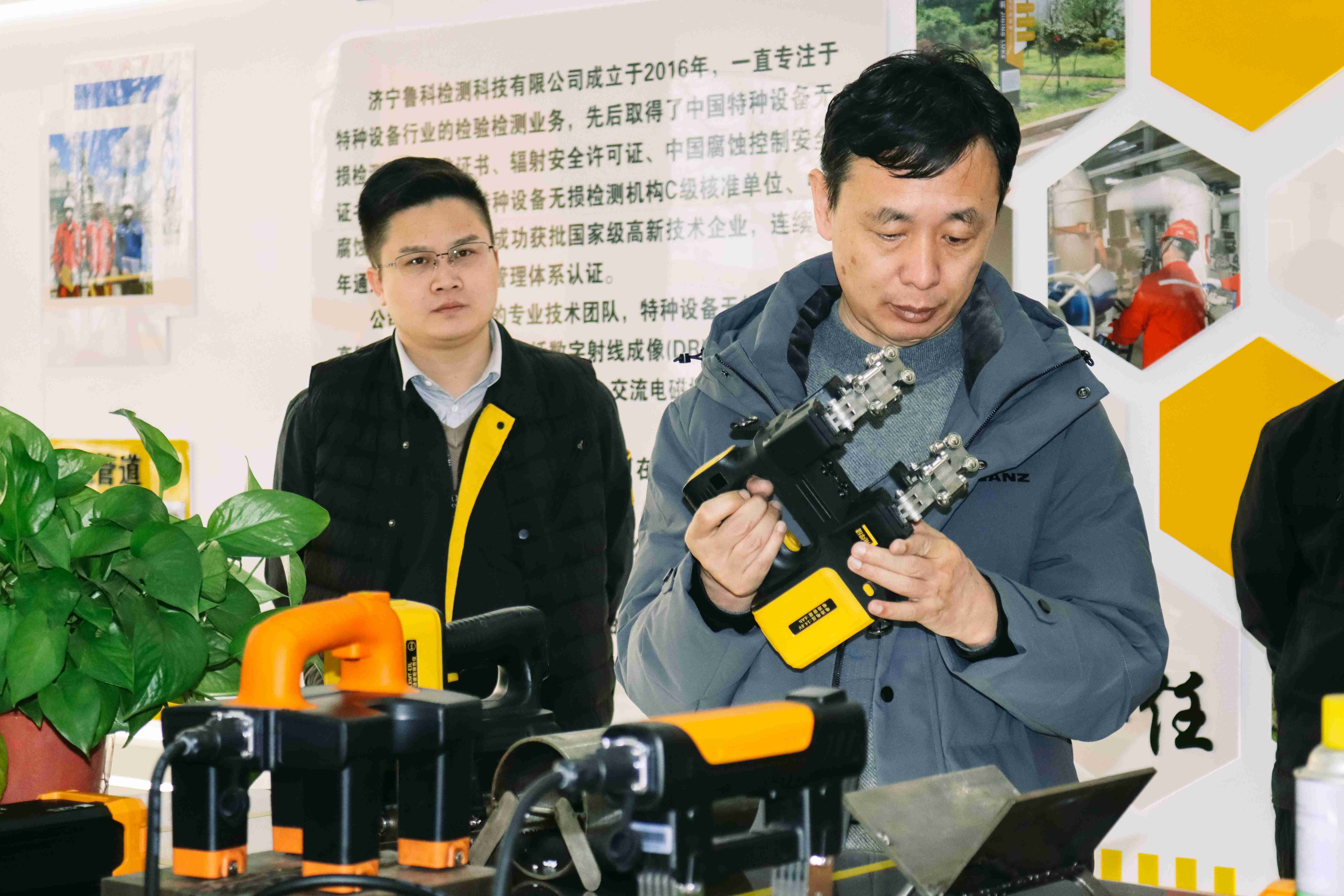 亚洲精品久久一区二区三区