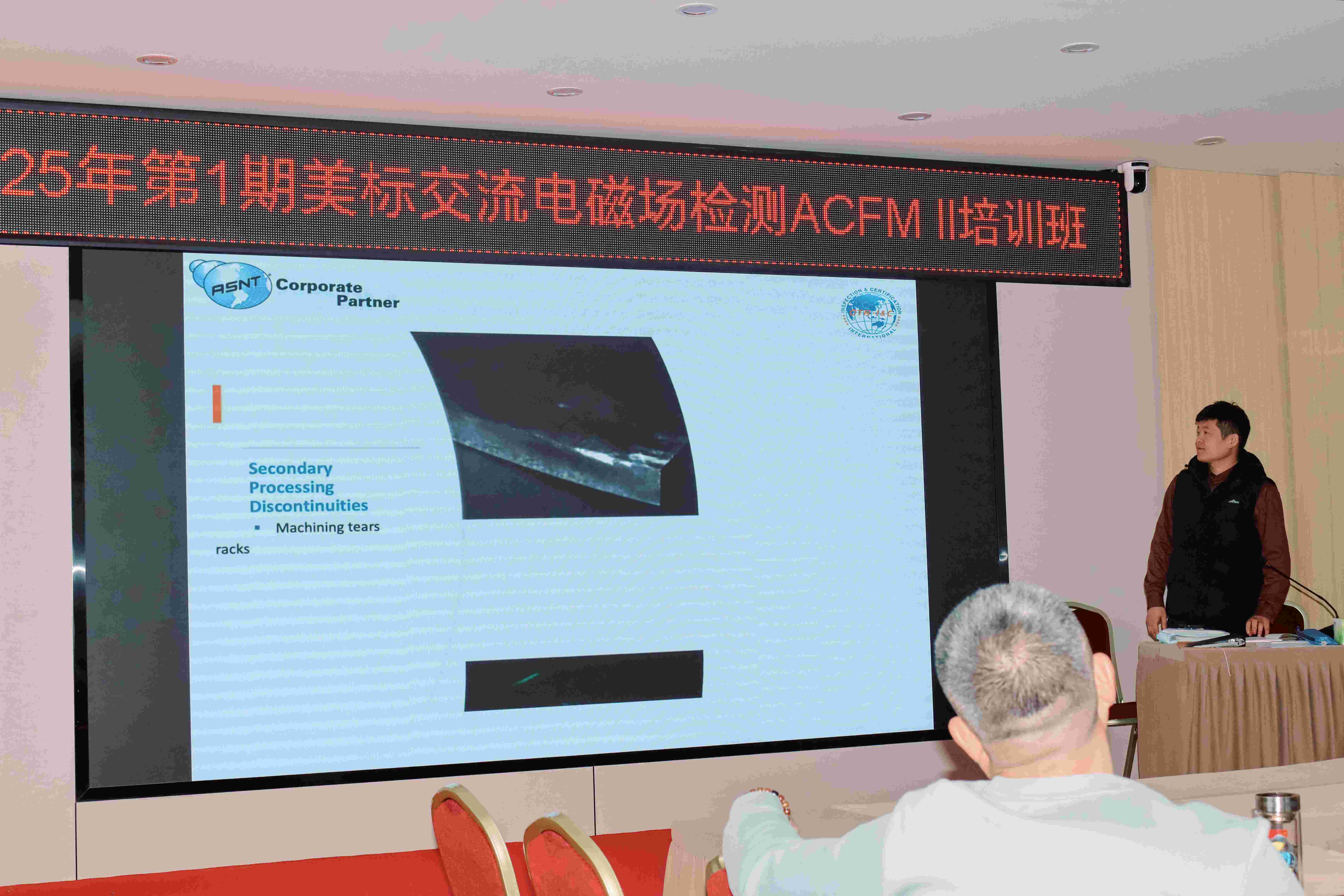 亚洲精品久久一区二区三区