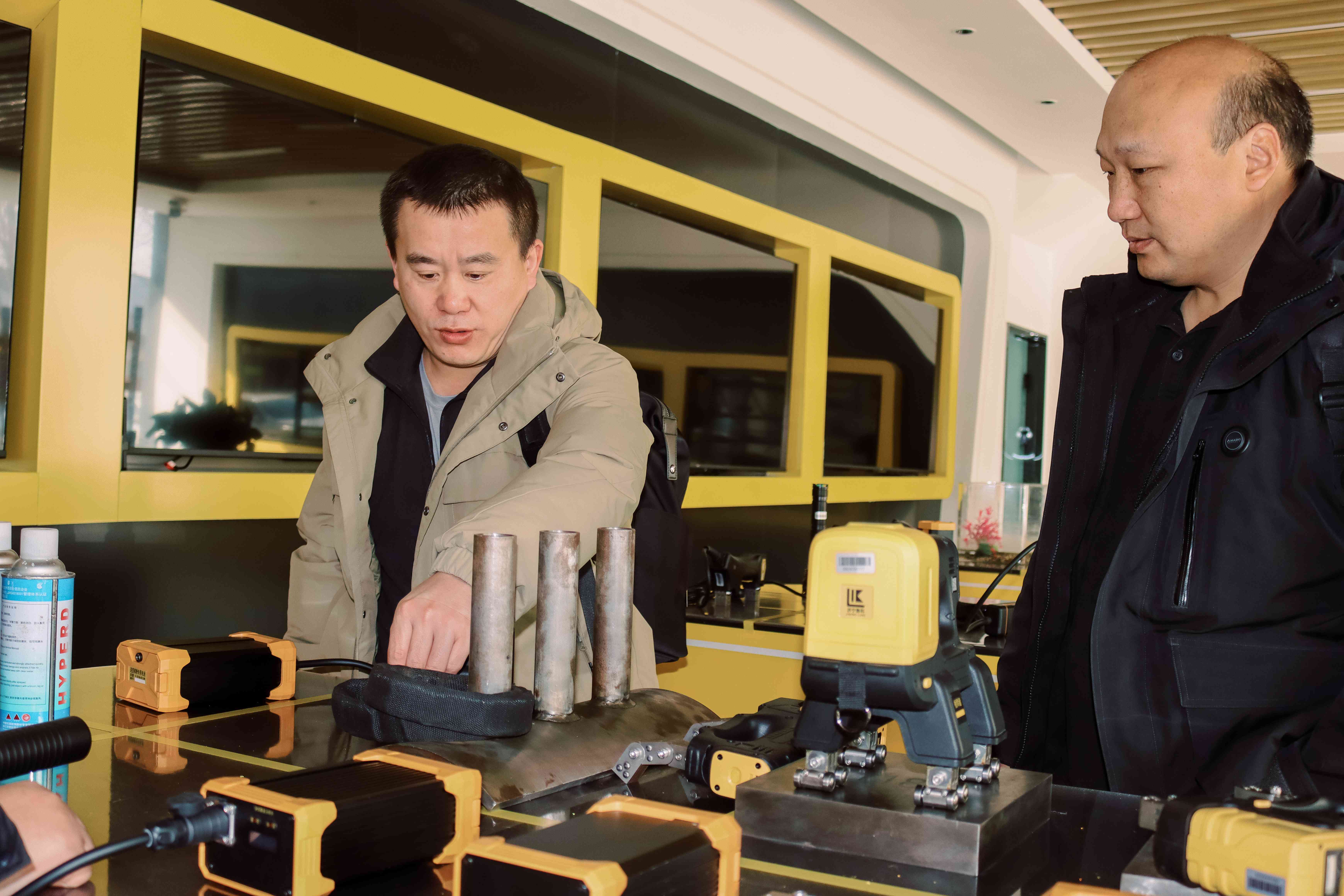 亚洲精品久久一区二区三区