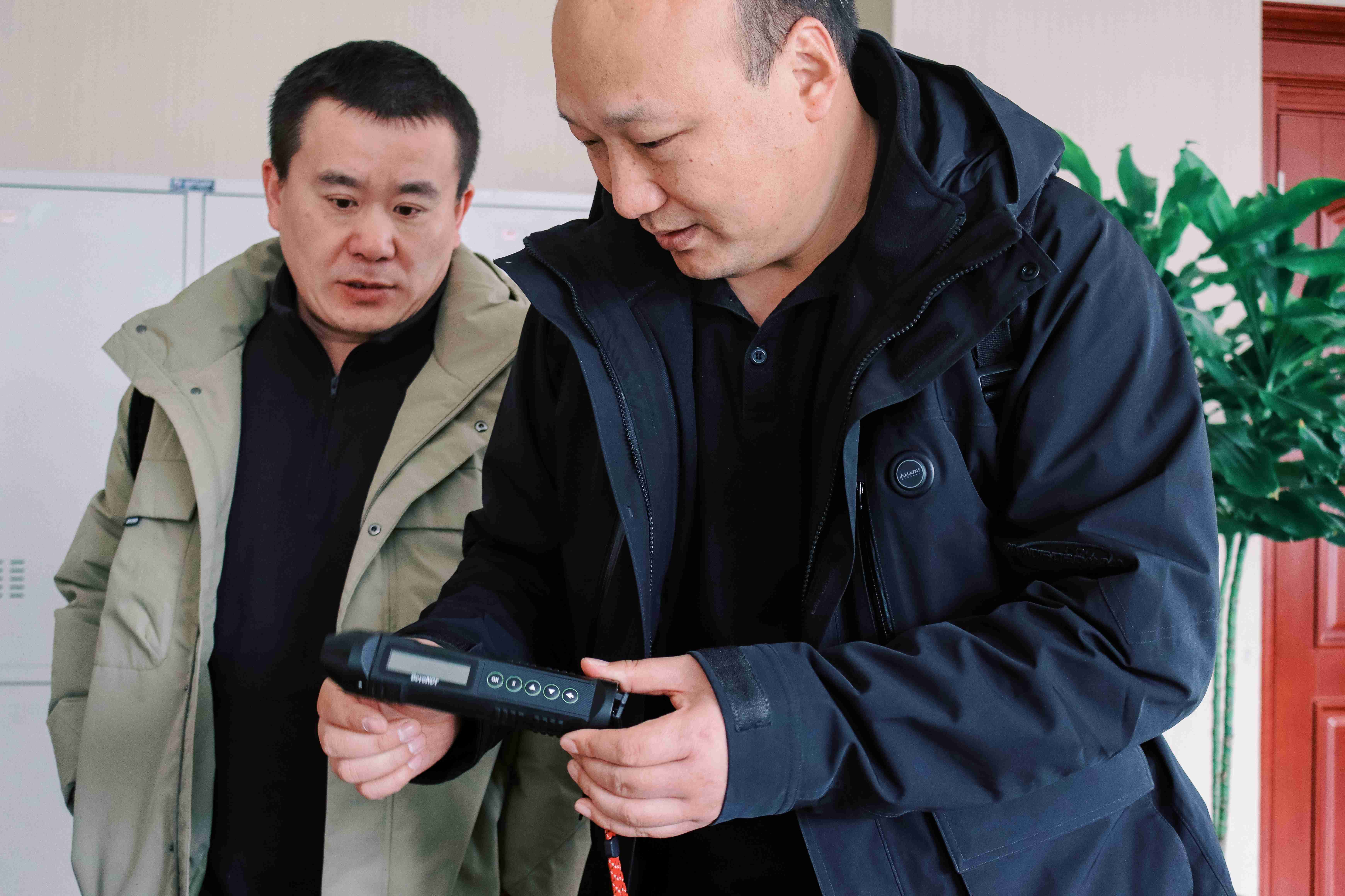 亚洲精品久久一区二区三区