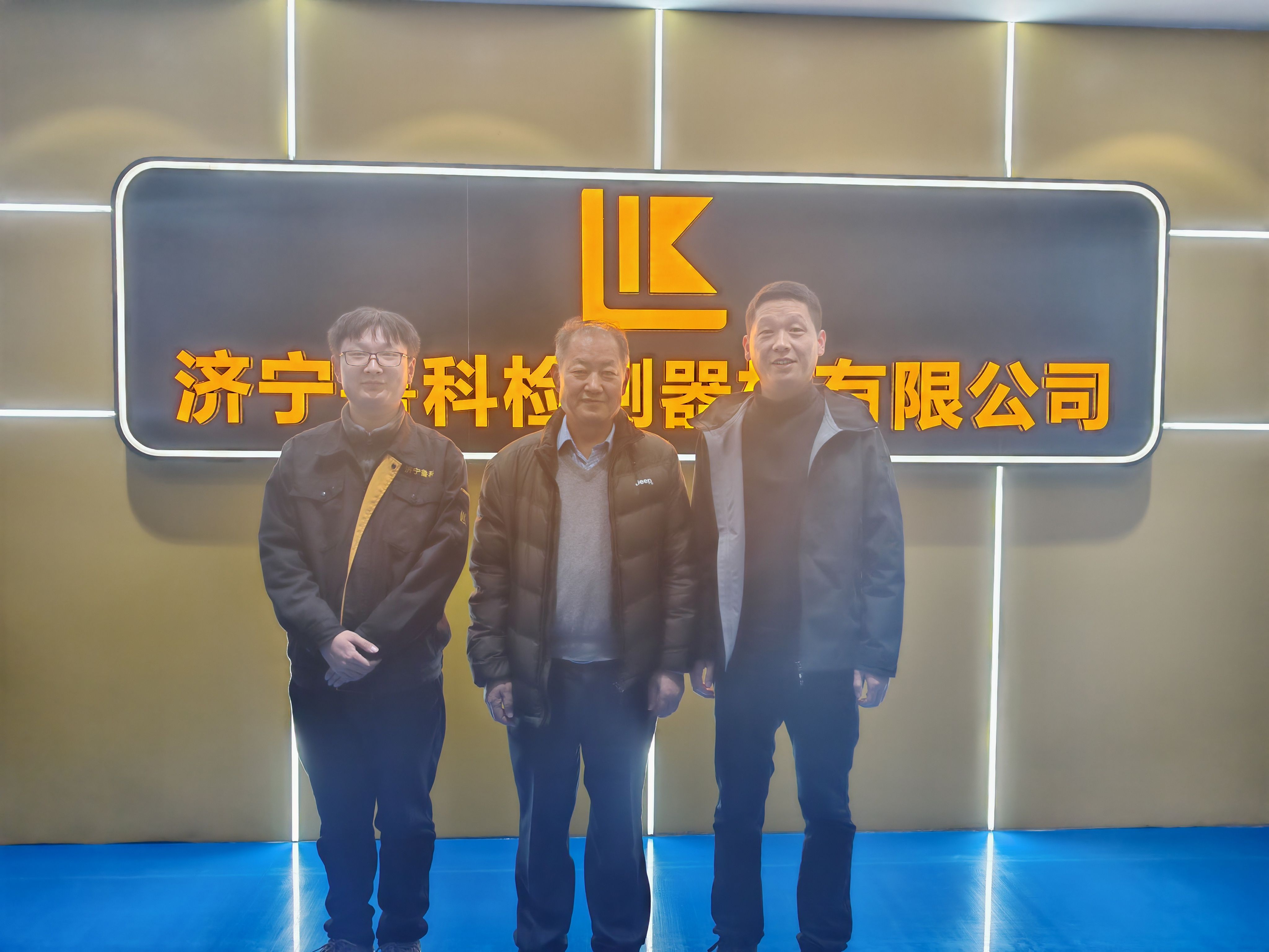 亚洲精品久久一区二区三区