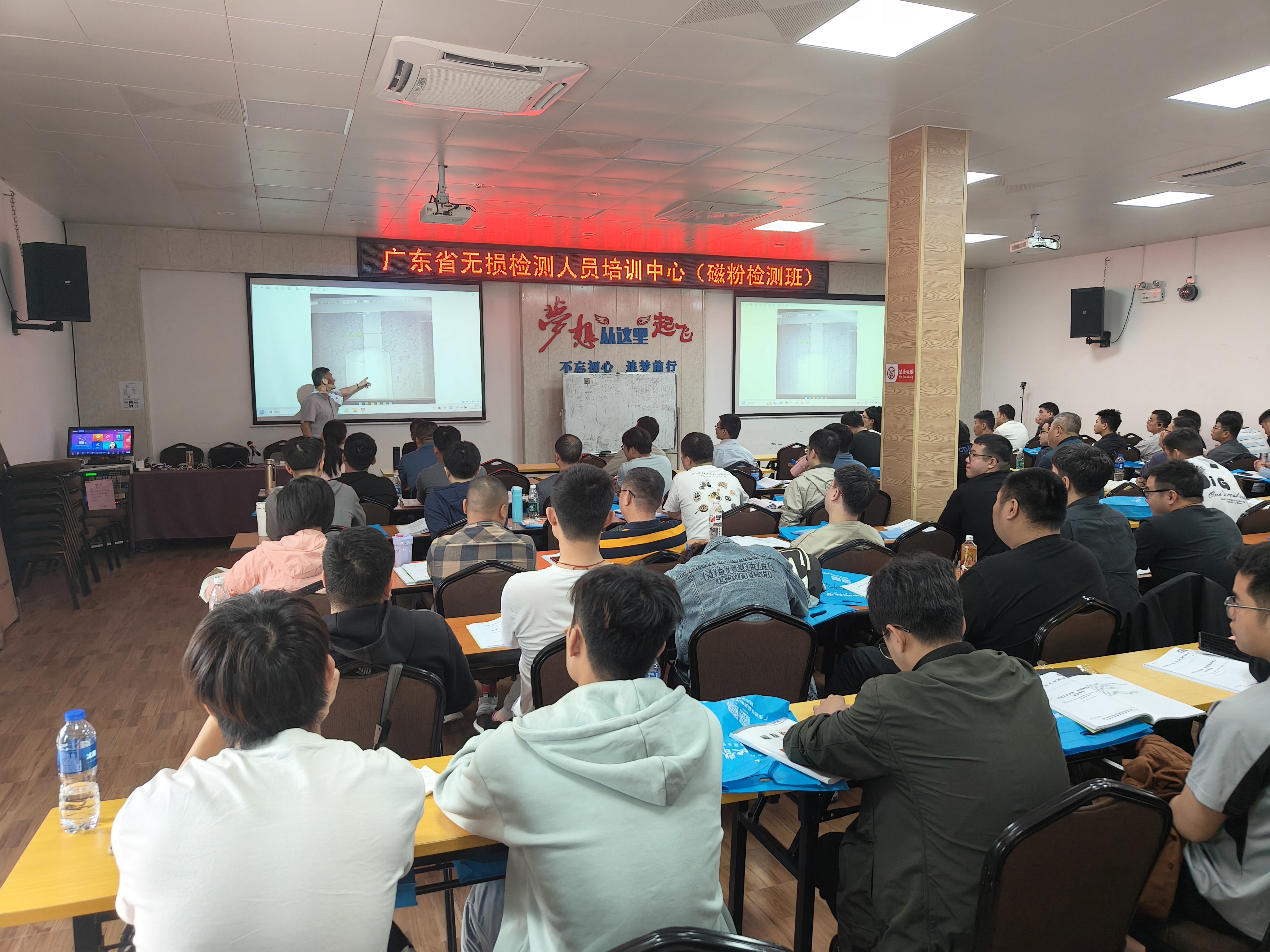 亚洲精品久久一区二区三区