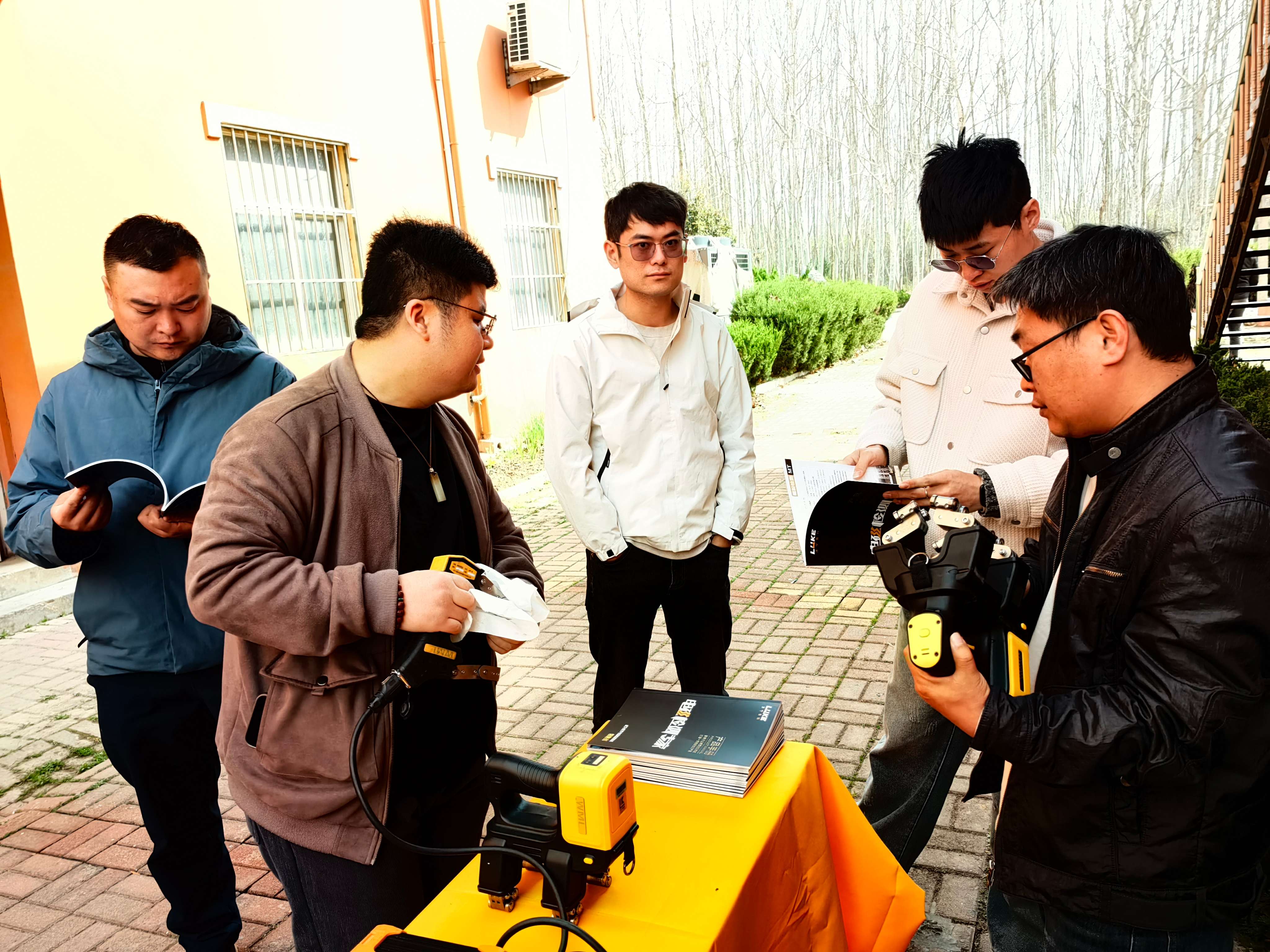 亚洲精品久久一区二区三区