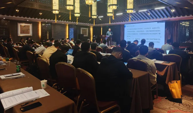 亚洲精品久久一区二区三区