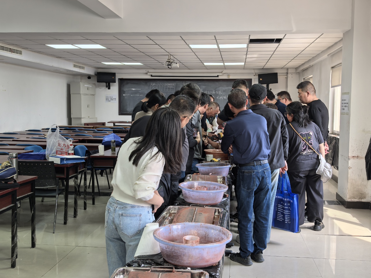 亚洲精品久久一区二区三区