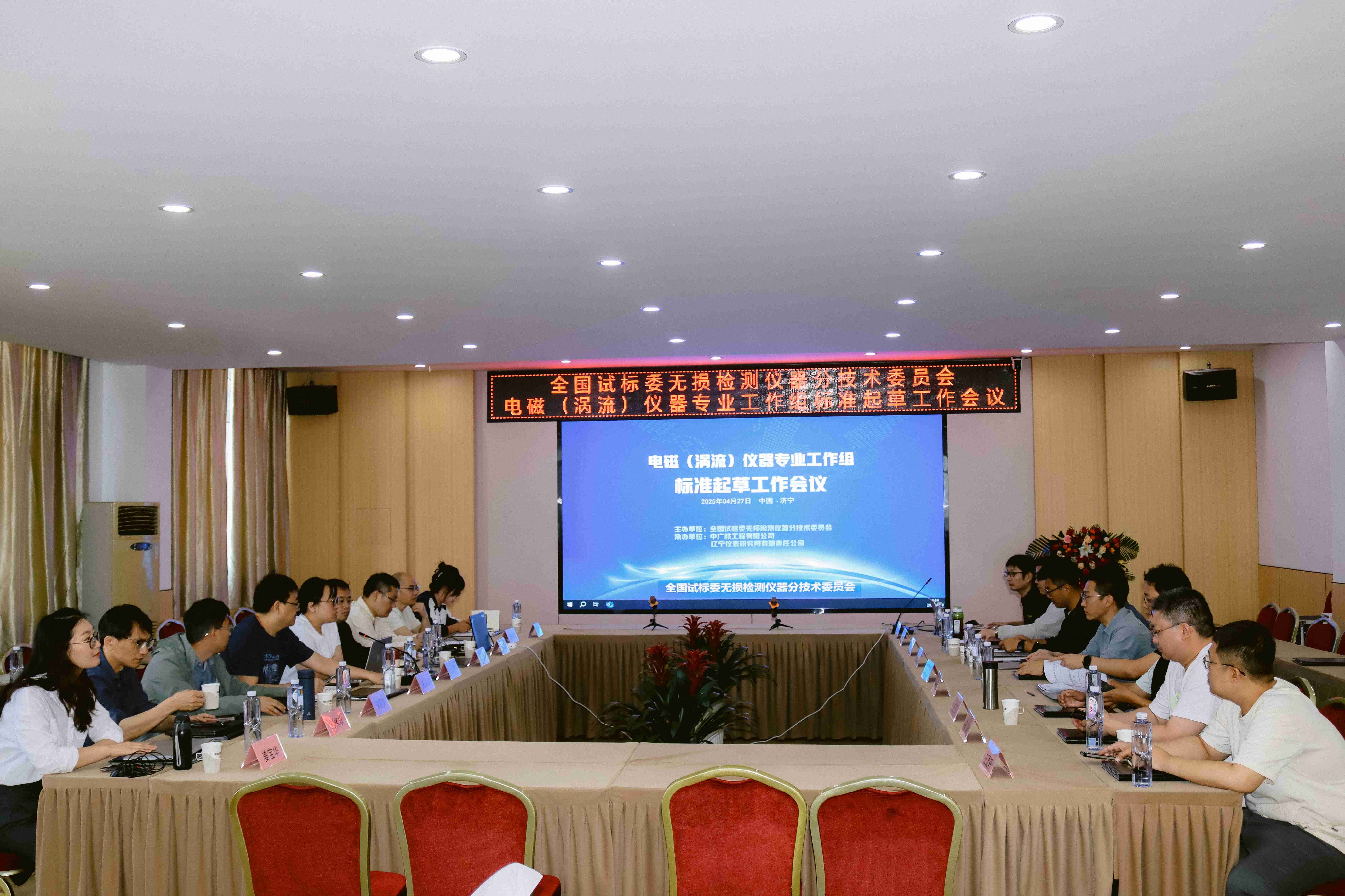 亚洲精品久久一区二区三区