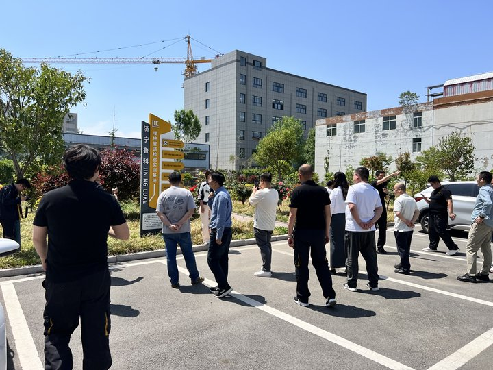 亚洲精品久久一区二区三区