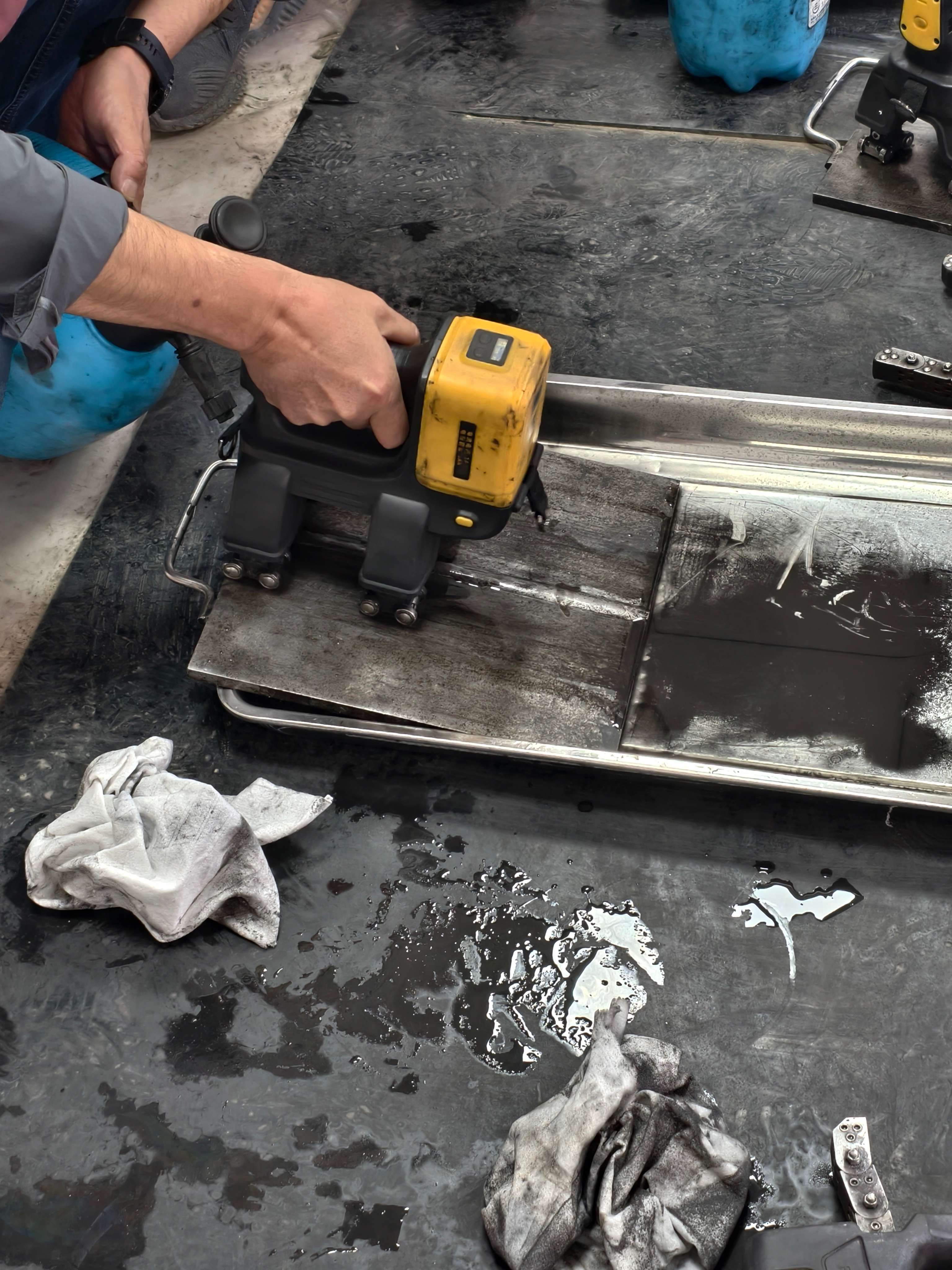 亚洲精品久久一区二区三区