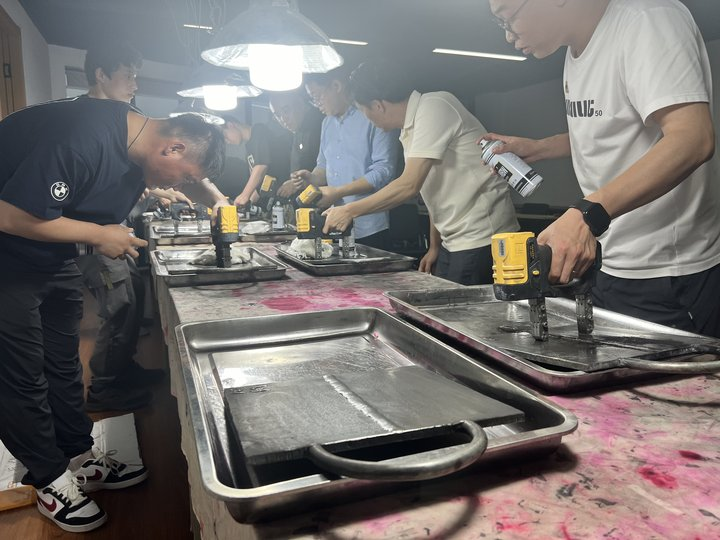 亚洲精品久久一区二区三区