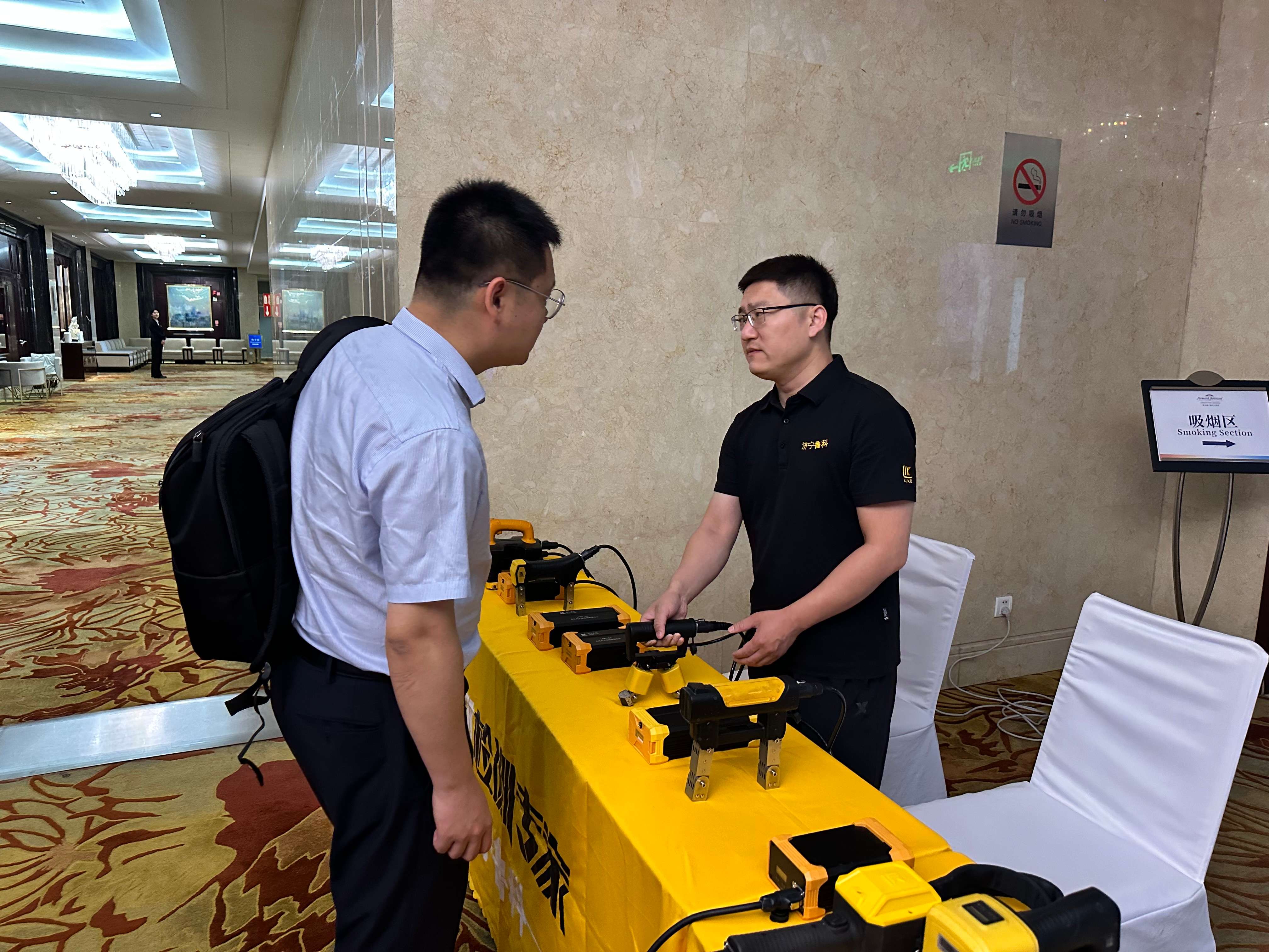 亚洲精品久久一区二区三区