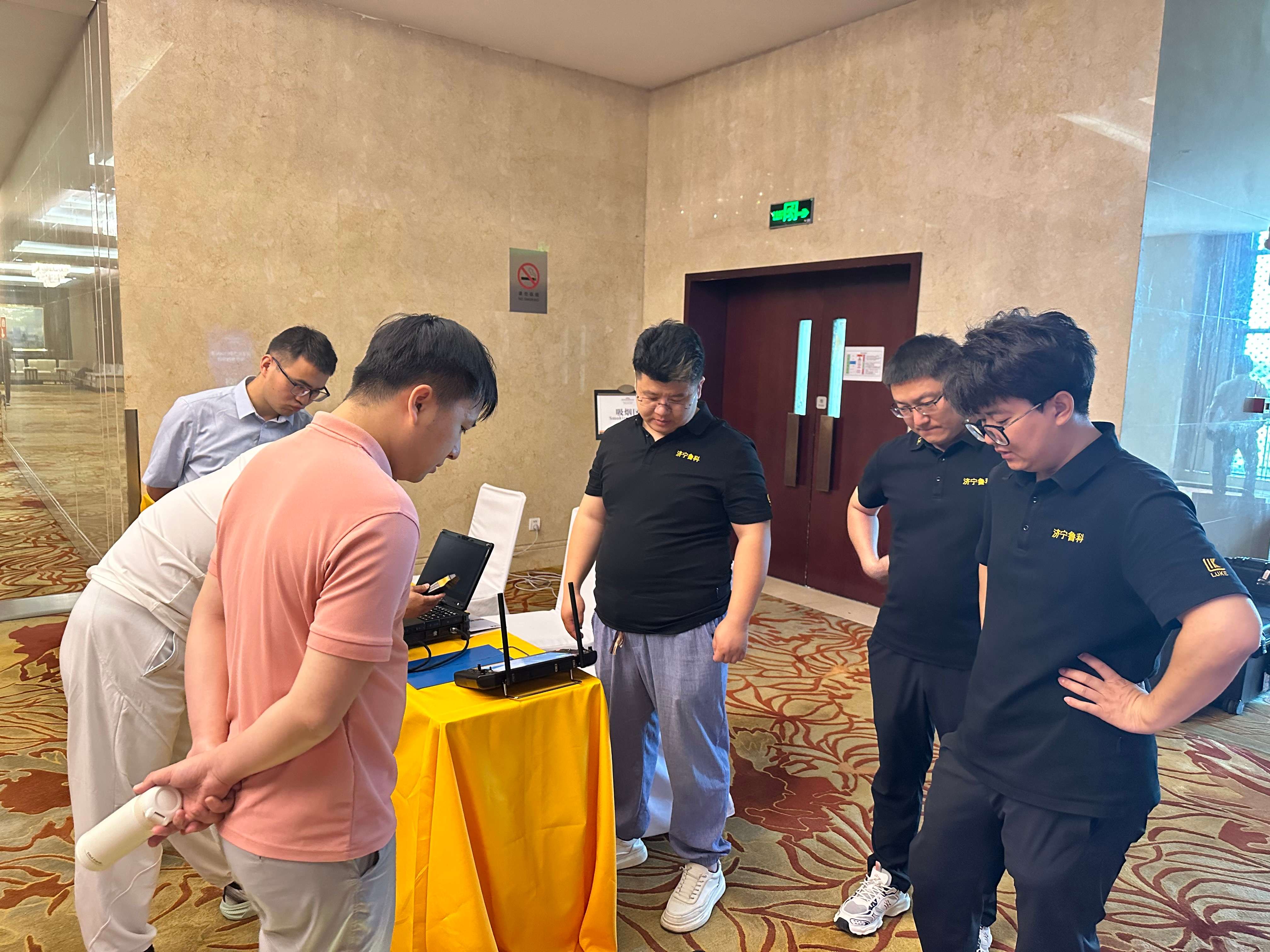 亚洲精品久久一区二区三区