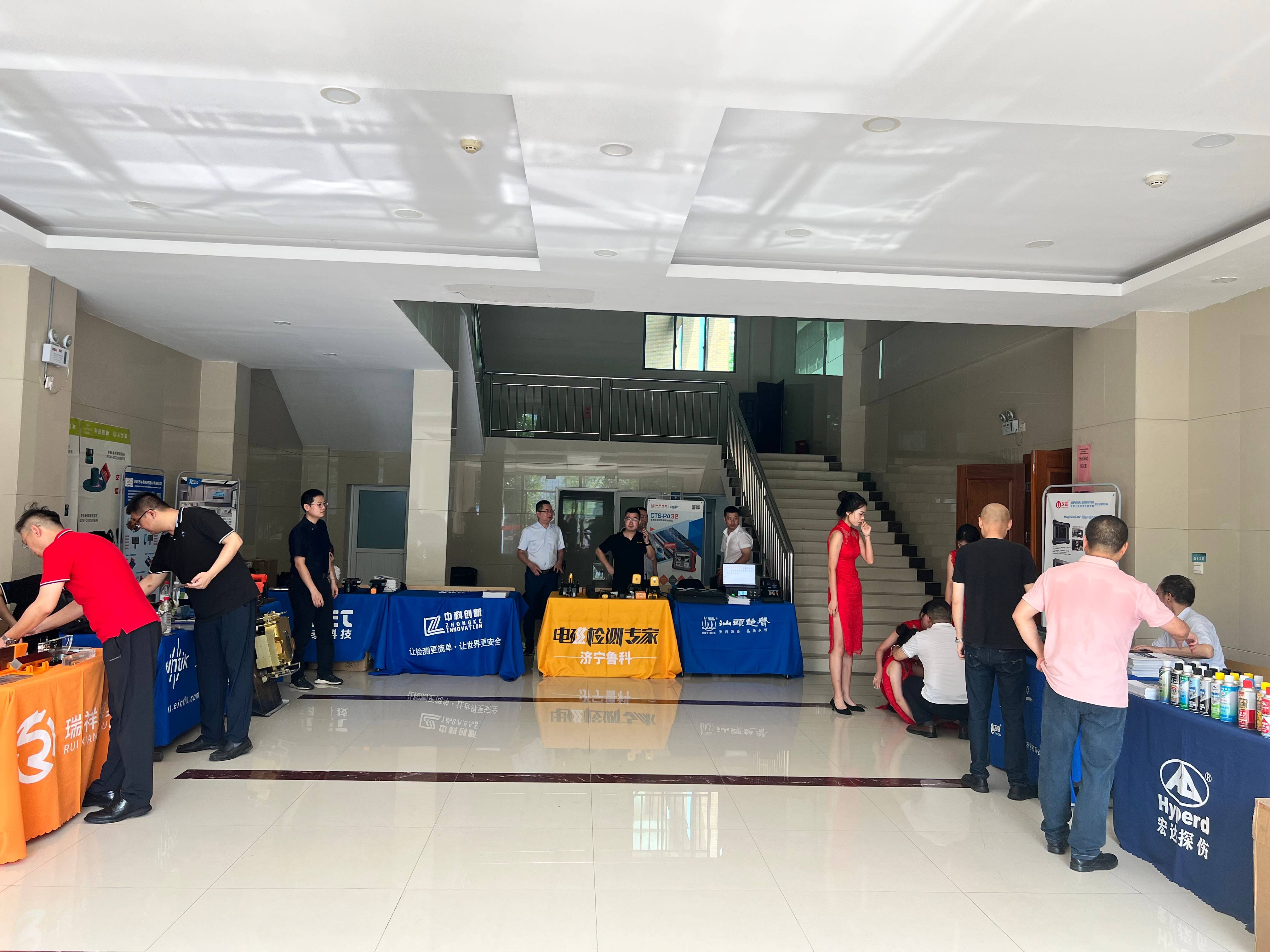 亚洲精品久久一区二区三区