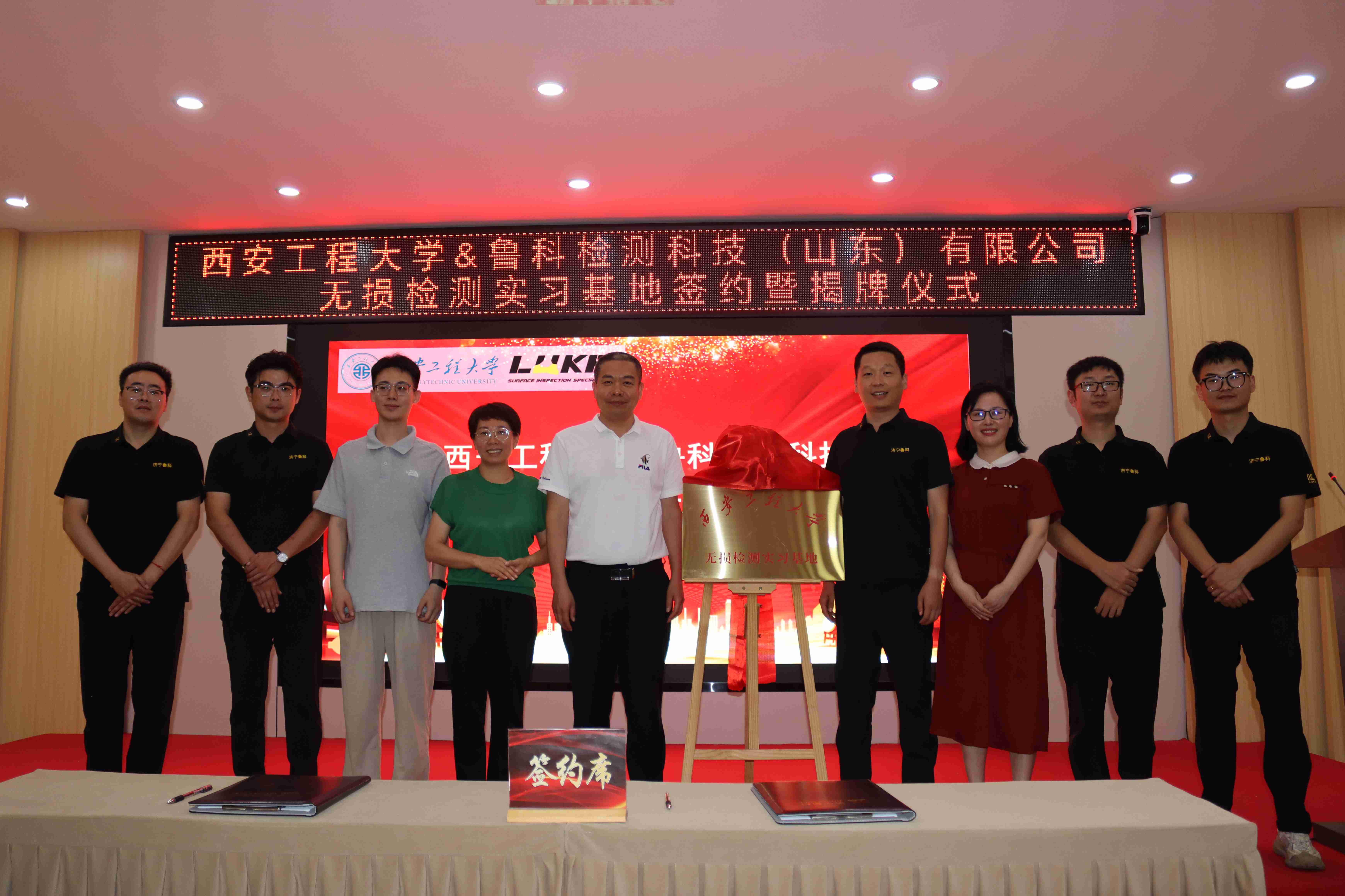 亚洲精品久久一区二区三区