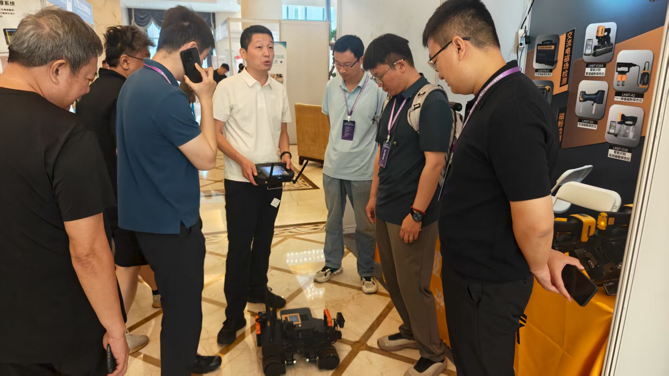 亚洲精品久久一区二区三区