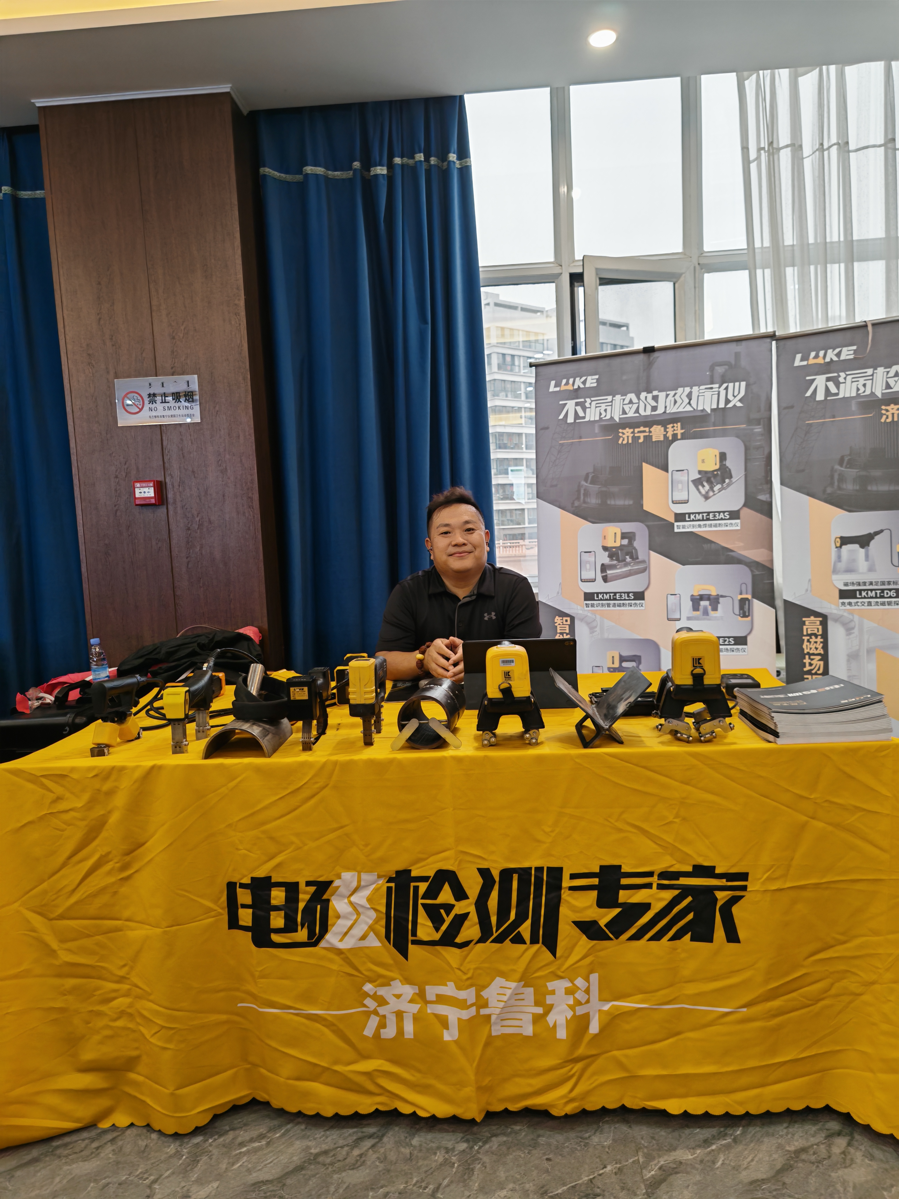 亚洲精品久久一区二区三区