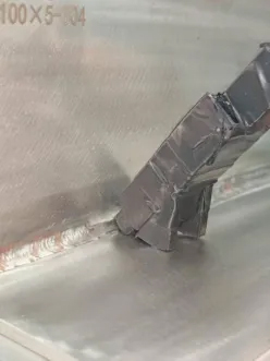 亚洲精品久久一区二区三区