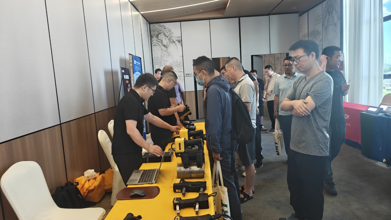 亚洲精品久久一区二区三区