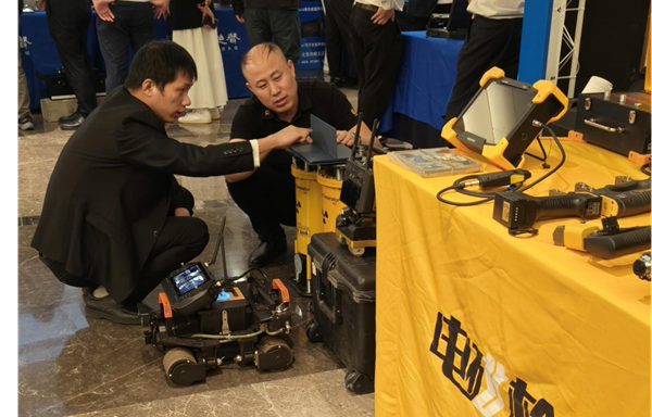 亚洲精品久久一区二区三区