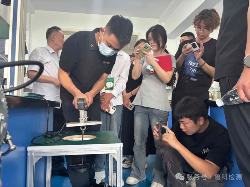 亚洲精品久久一区二区三区