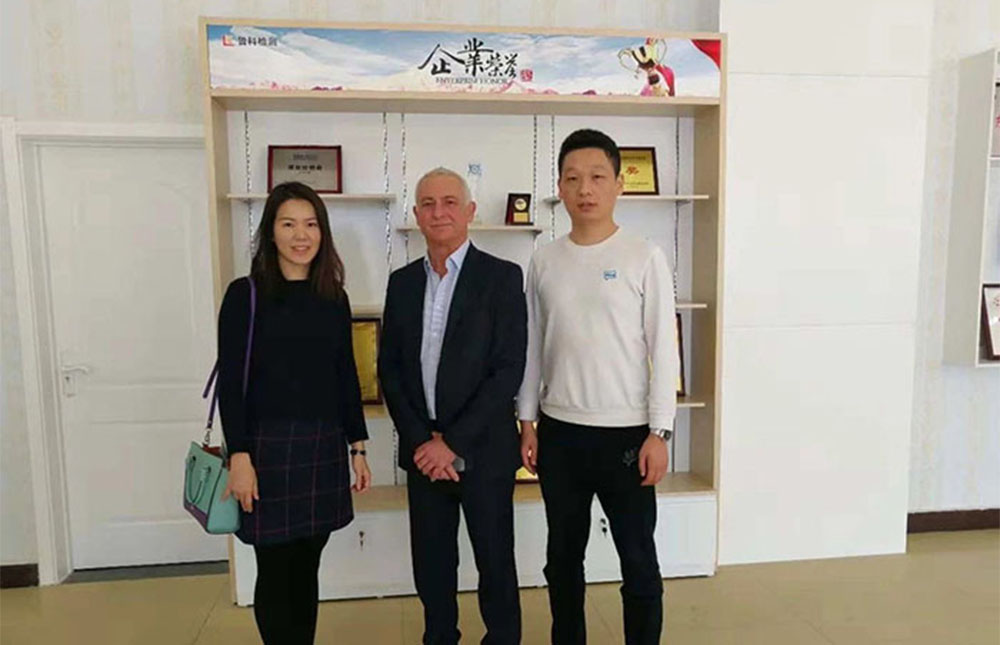 亚洲精品久久一区二区三区