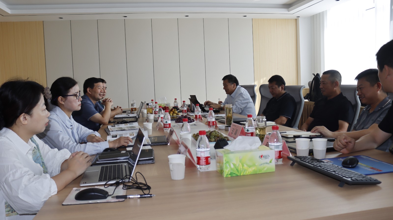 亚洲精品久久一区二区三区