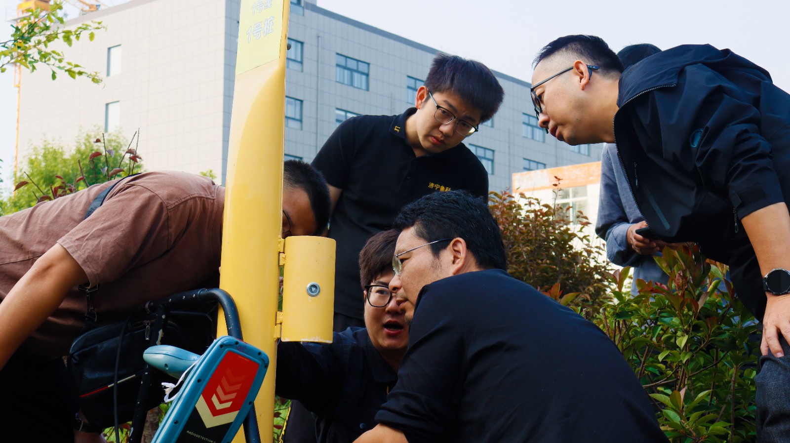 亚洲精品久久一区二区三区