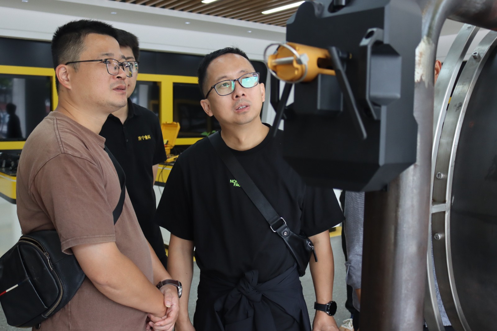 亚洲精品久久一区二区三区