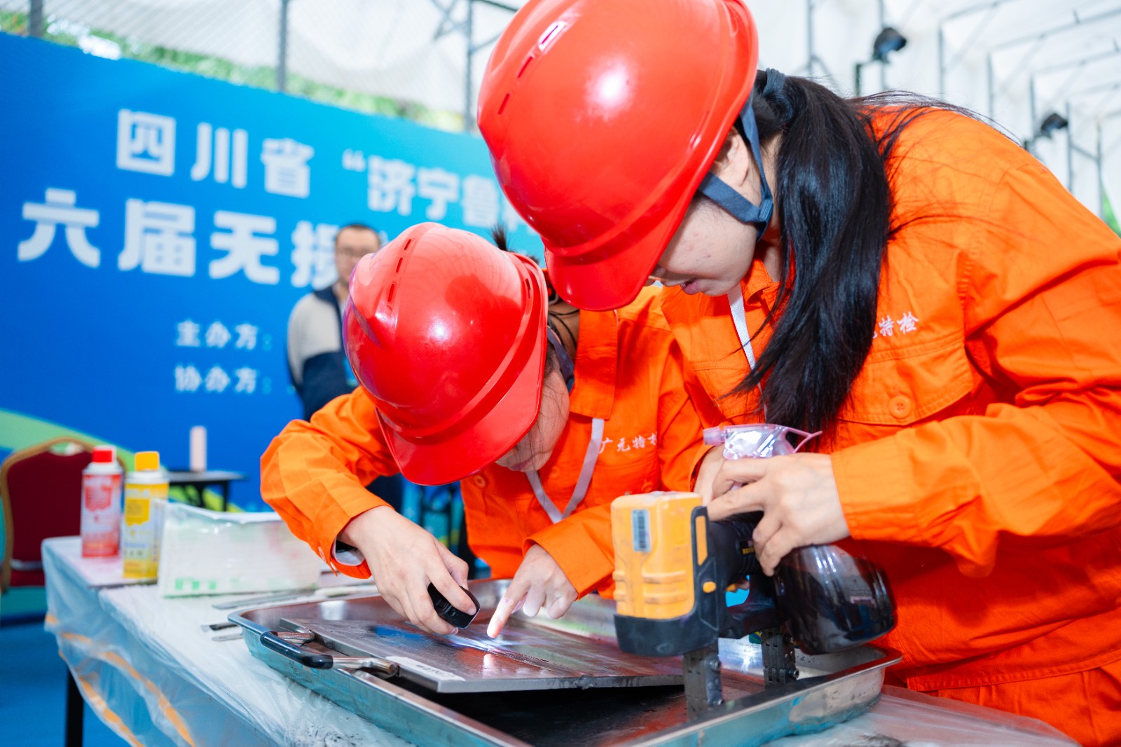 亚洲精品久久一区二区三区