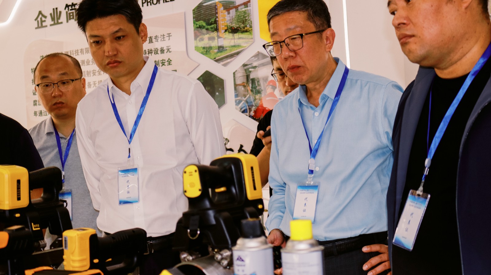 亚洲精品久久一区二区三区