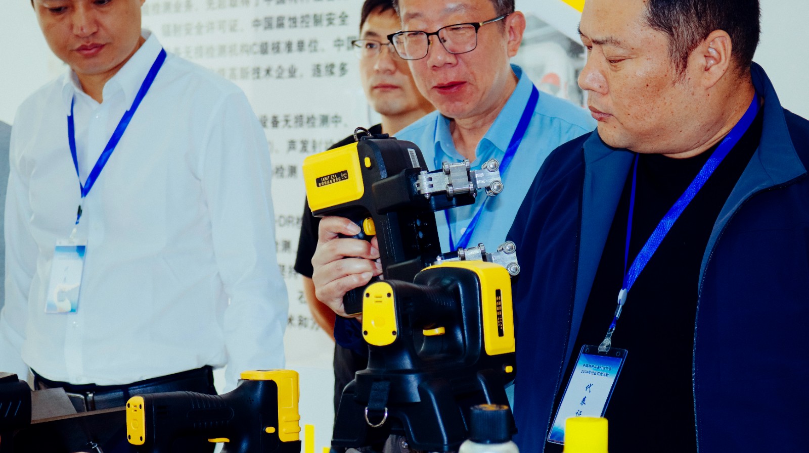 亚洲精品久久一区二区三区