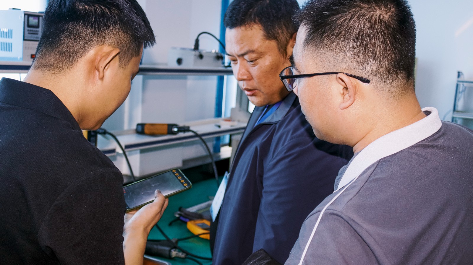 亚洲精品久久一区二区三区