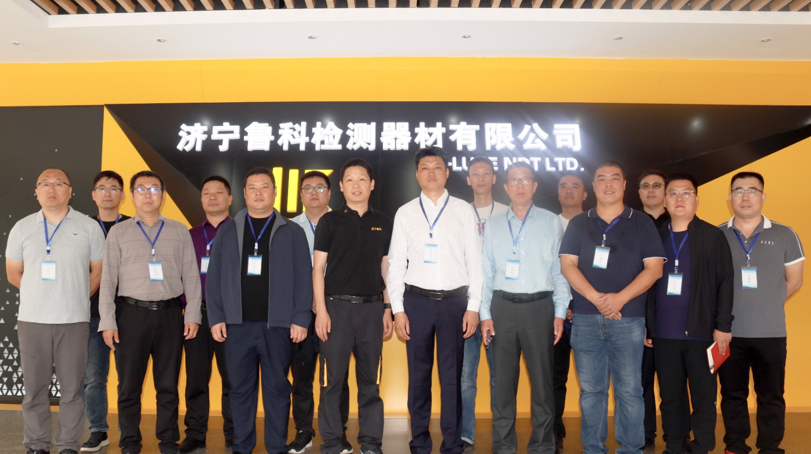 亚洲精品久久一区二区三区