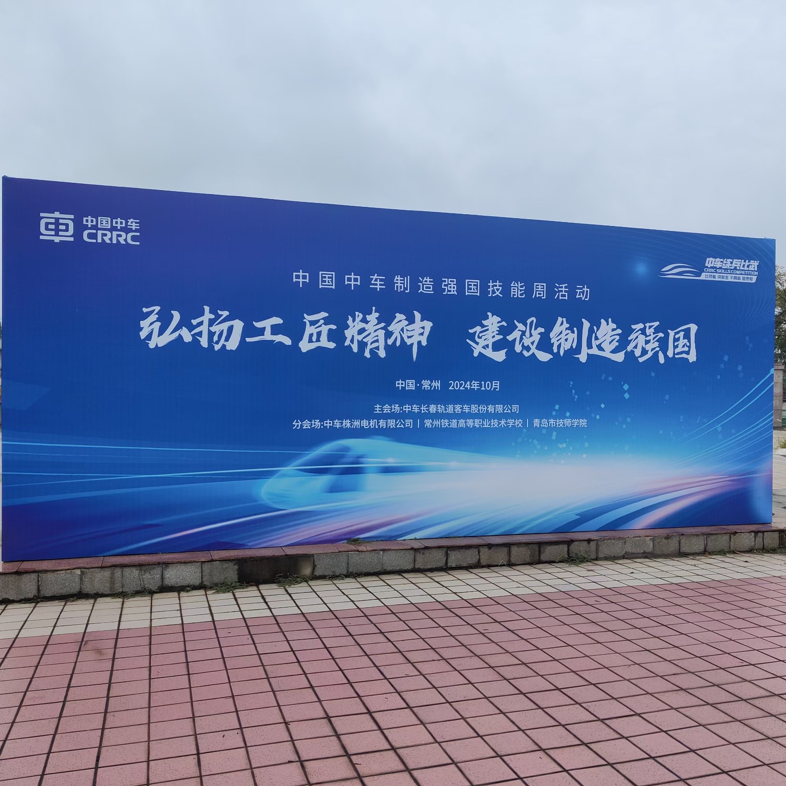 亚洲精品久久一区二区三区