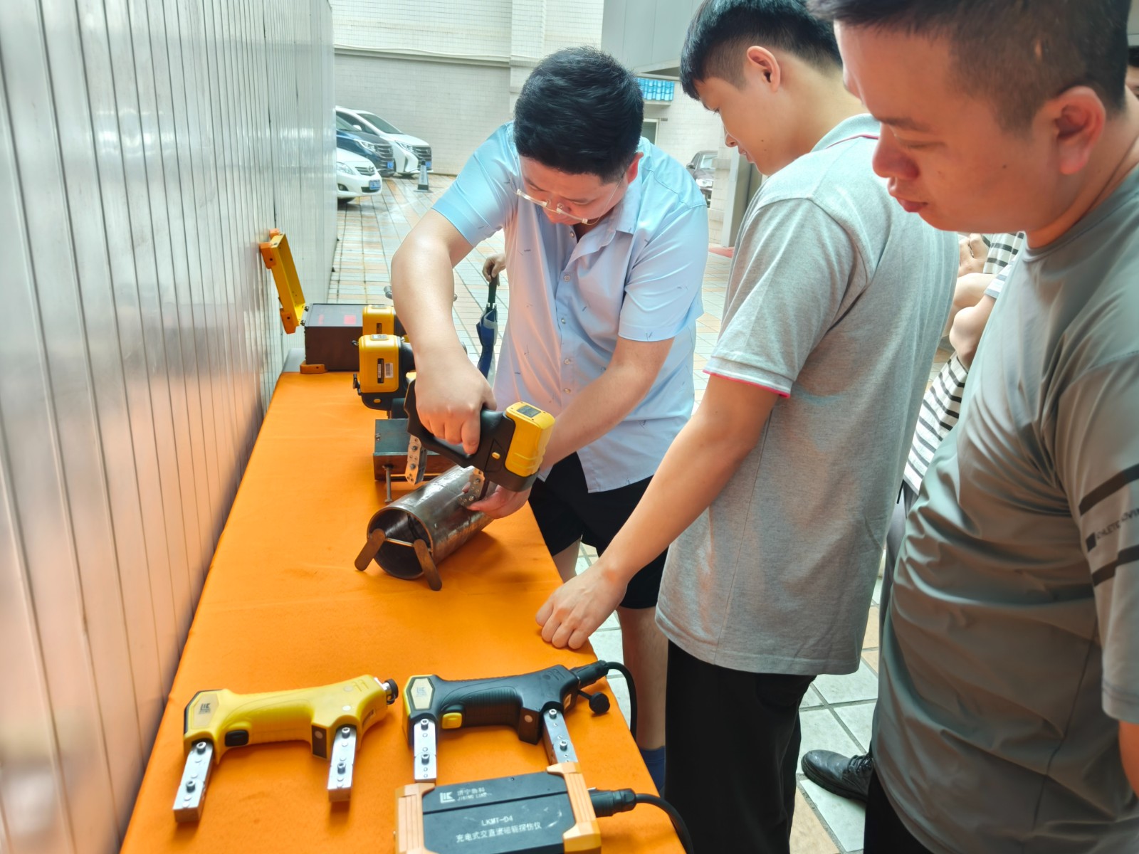 亚洲精品久久一区二区三区