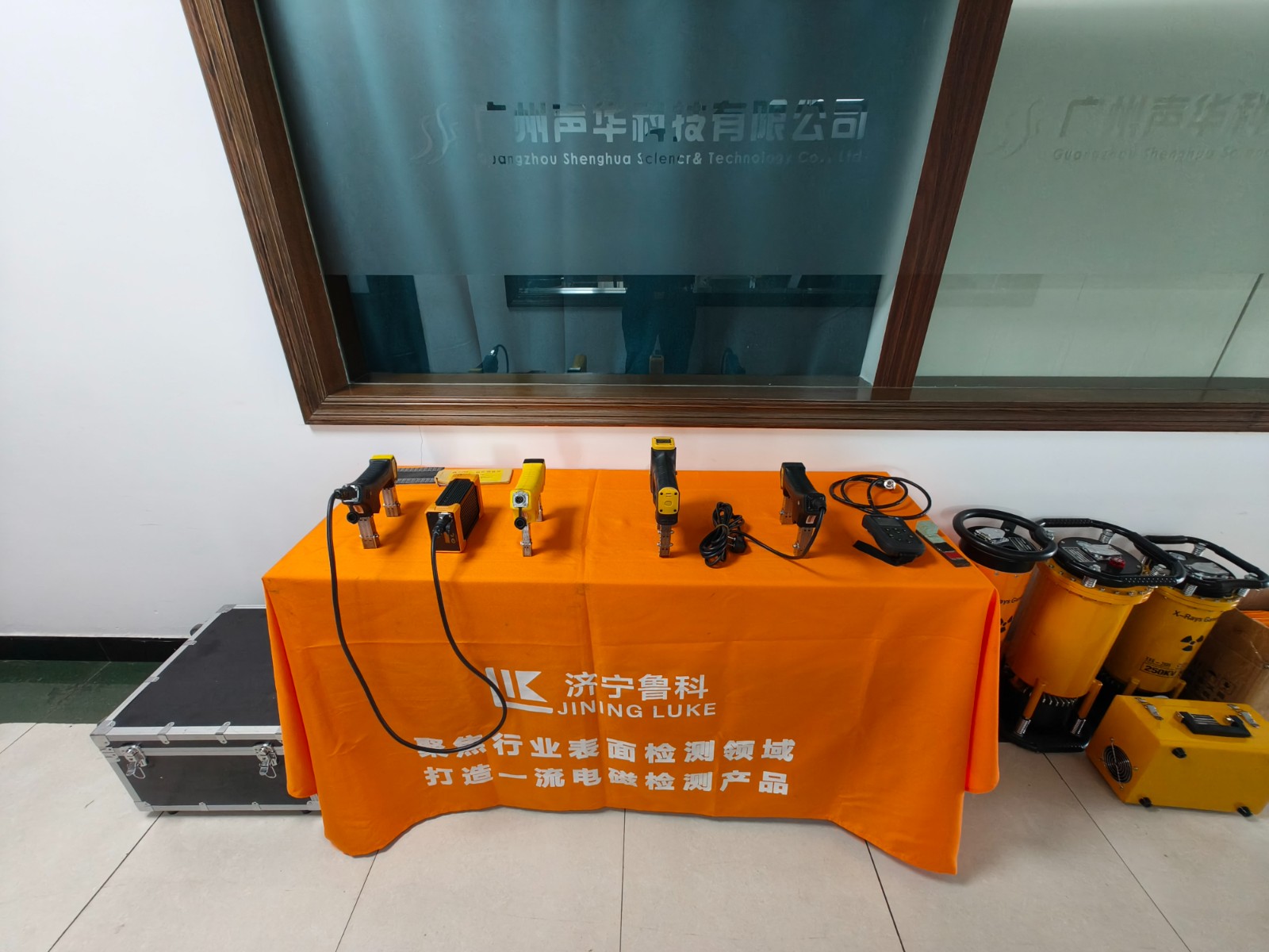 亚洲精品久久一区二区三区