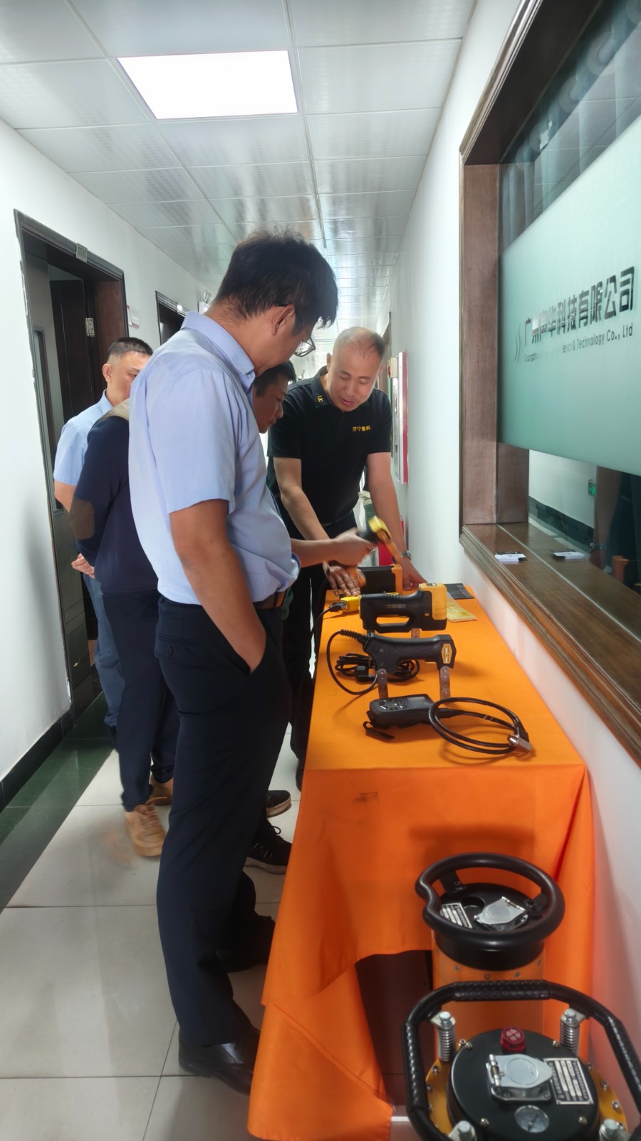 亚洲精品久久一区二区三区