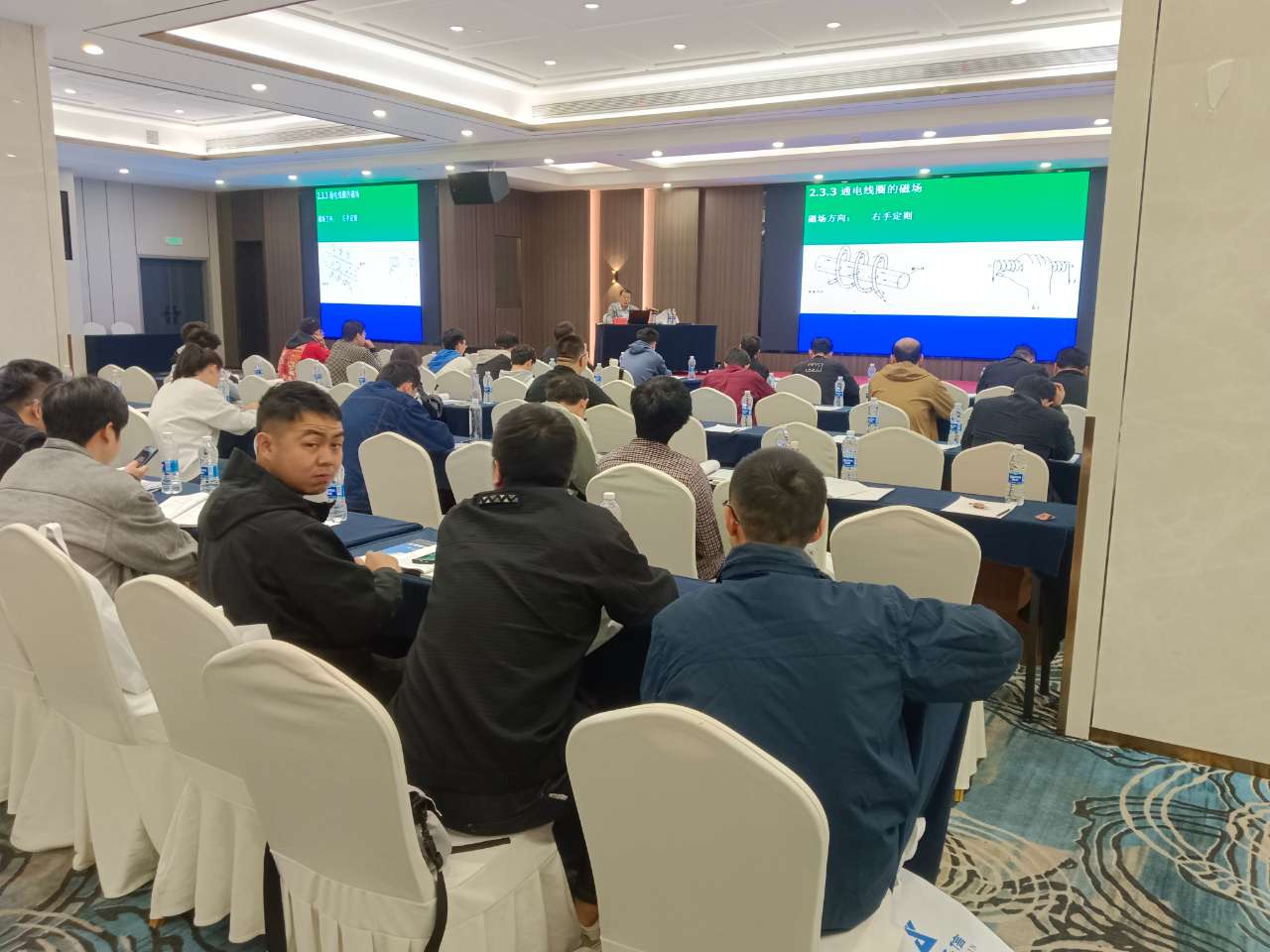 亚洲精品久久一区二区三区