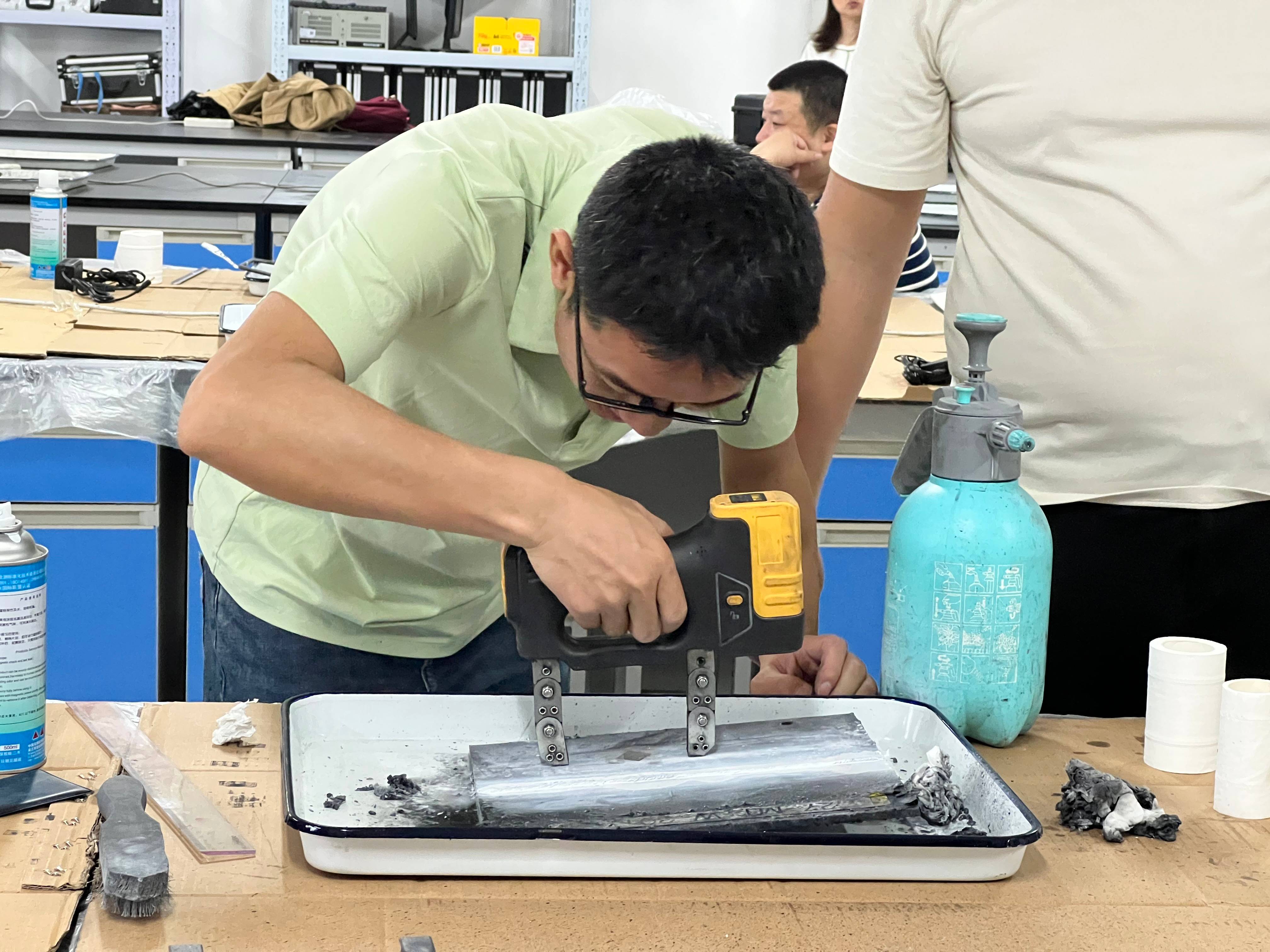 亚洲精品久久一区二区三区