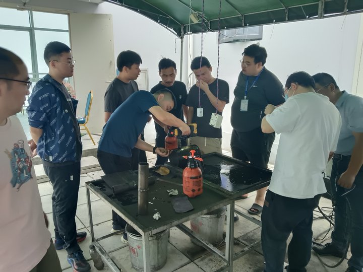 亚洲精品久久一区二区三区