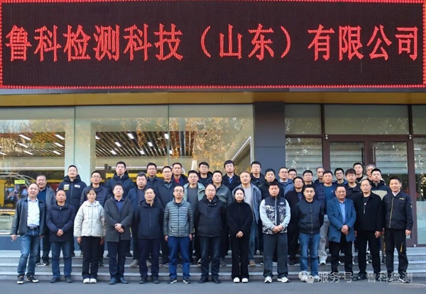 亚洲精品久久一区二区三区