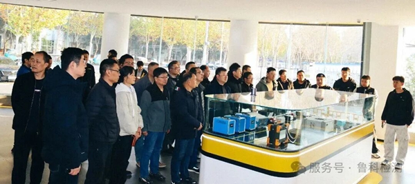 亚洲精品久久一区二区三区