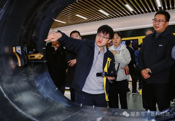 亚洲精品久久一区二区三区