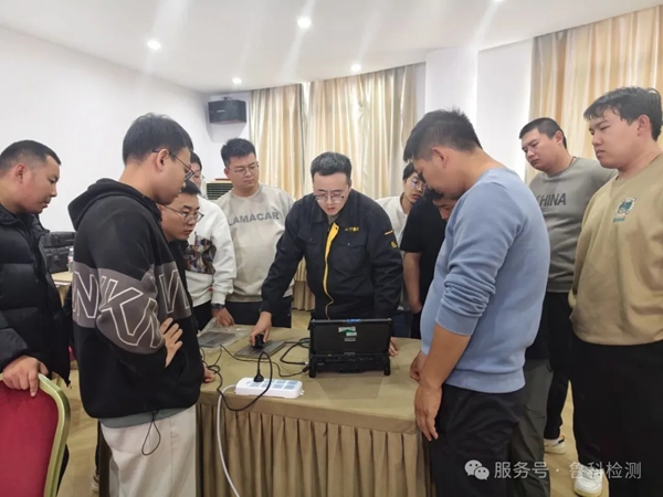 亚洲精品久久一区二区三区