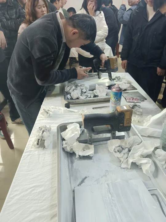 亚洲精品久久一区二区三区