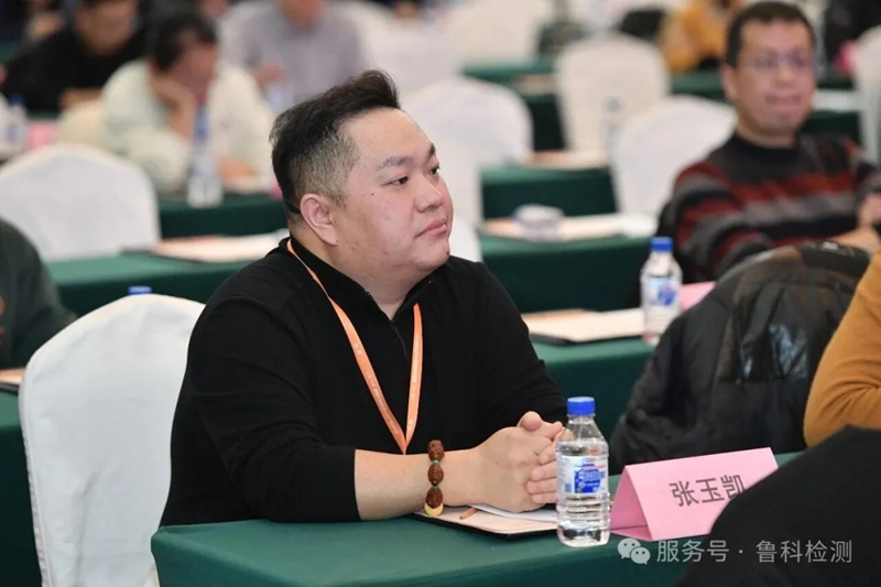 亚洲精品久久一区二区三区